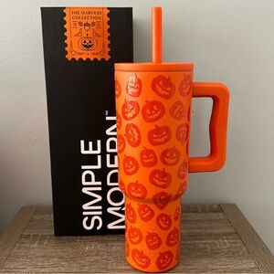 Simple Modern 40 oz The Harvest Collection Jack O Lantern Trek Tumbler
